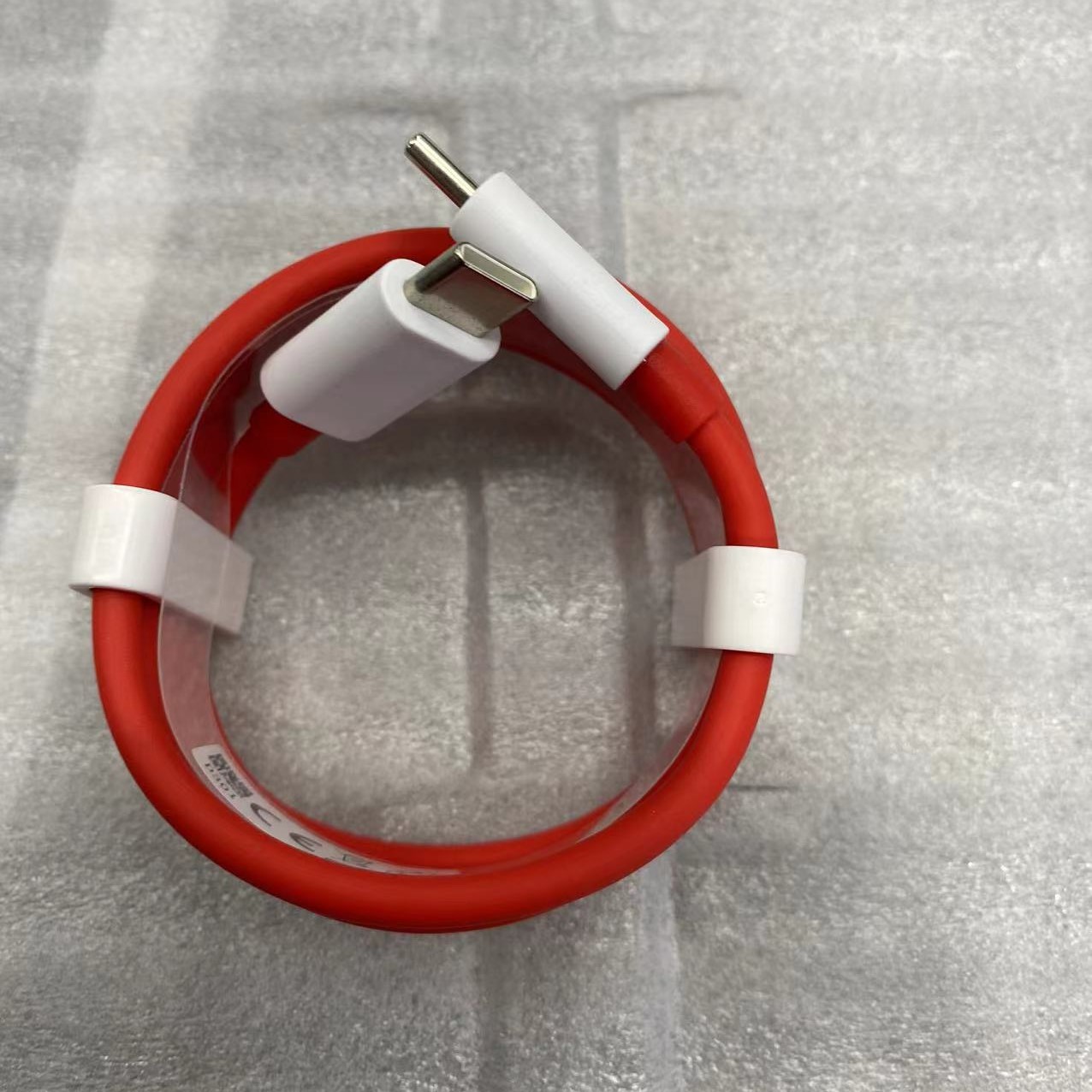 D301 USB-C to C cable